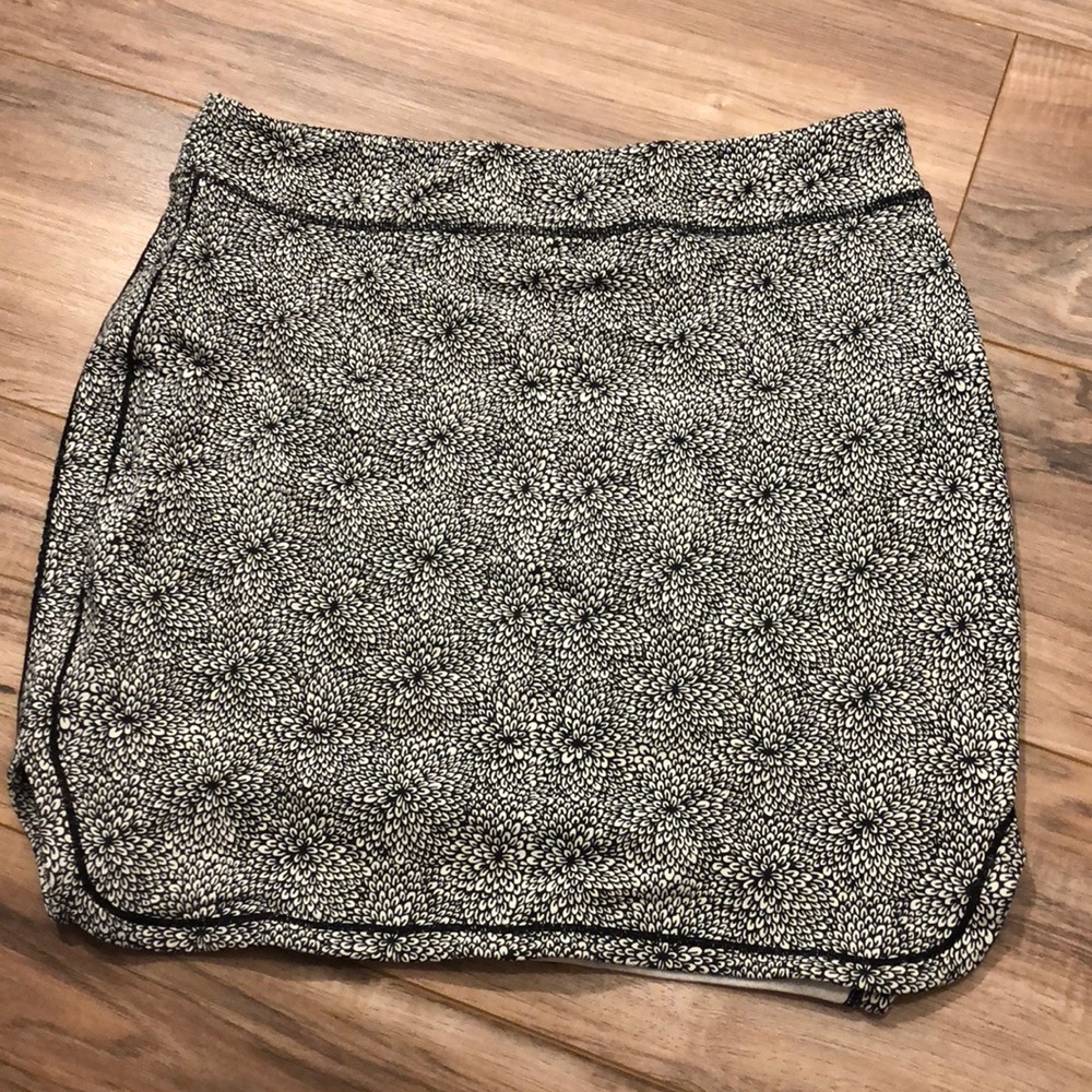 Lululemon city skirt